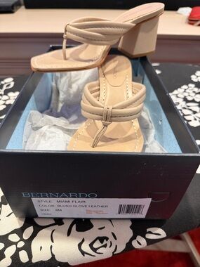 Bernardo Blush Glove Leather Block Heel Thong Sandals